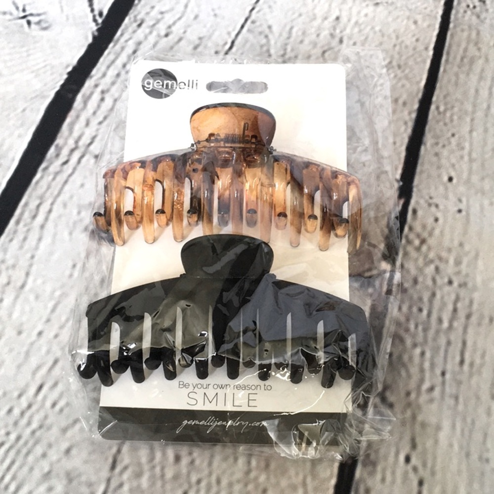Final Price Set of 2 Claw Hair Clips